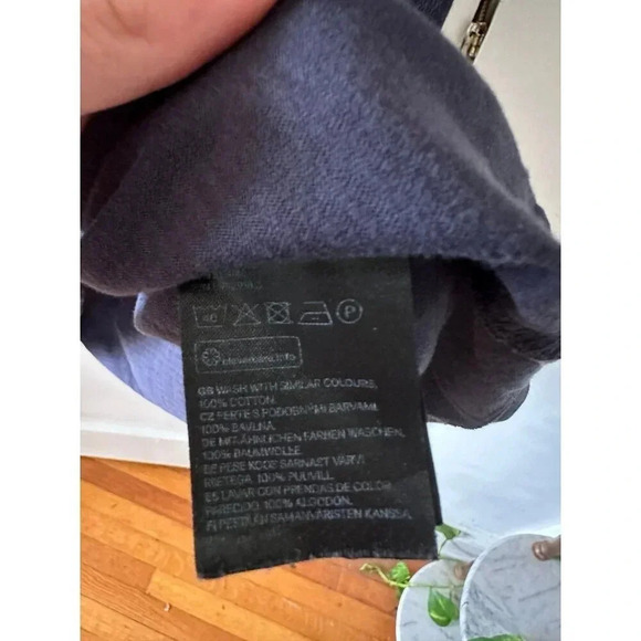 H&M Men’s size small dark purple t-shirt - Picture 9 of 9